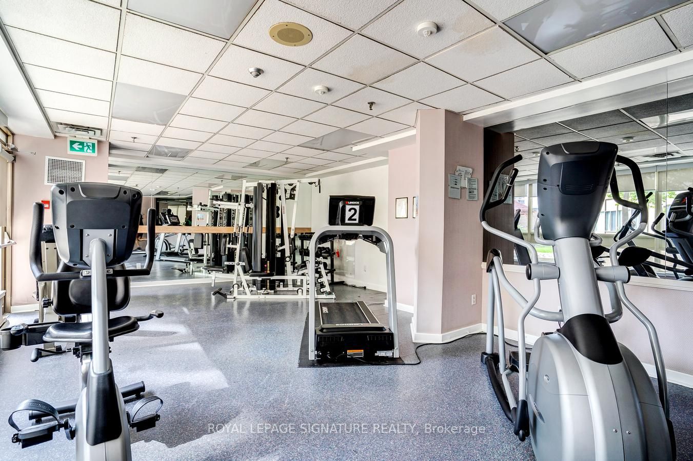 3233 Eglinton Avenue E #802