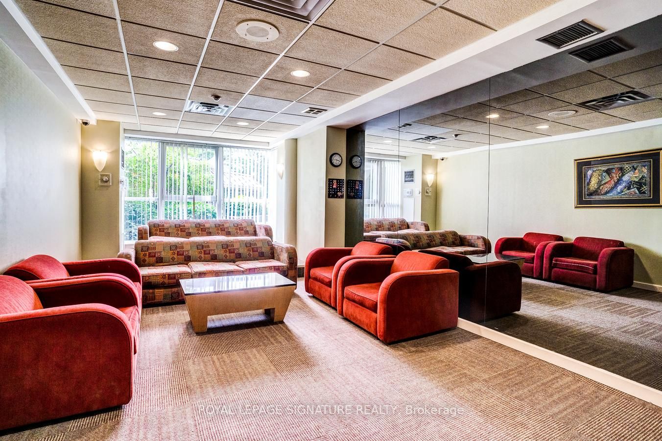 3233 Eglinton Avenue E #802