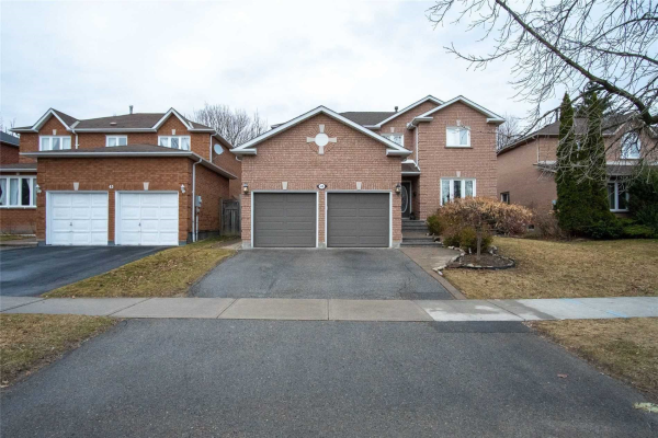 41 Ribblesdale Dr, Whitby