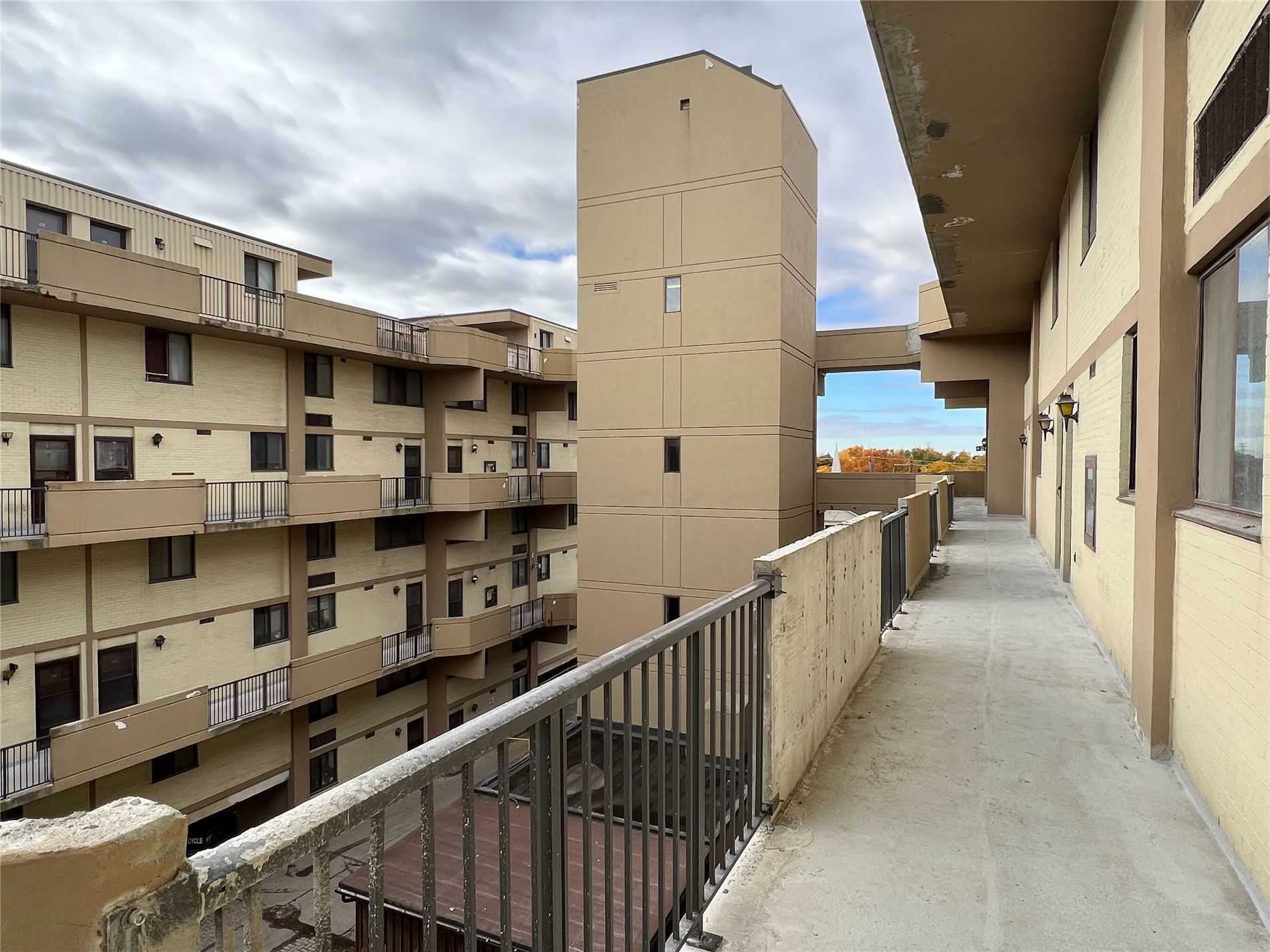 Listing E5942999 - Large Photo # 2