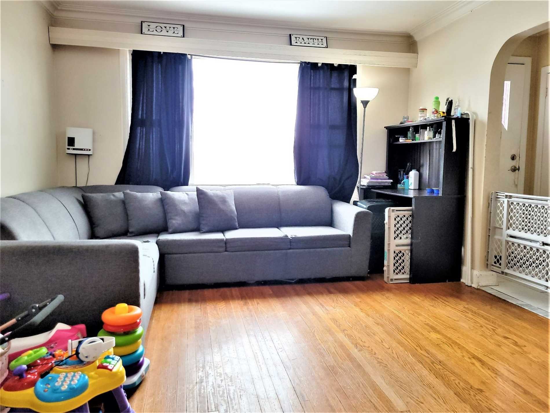Listing E5943995 - Large Photo # 3