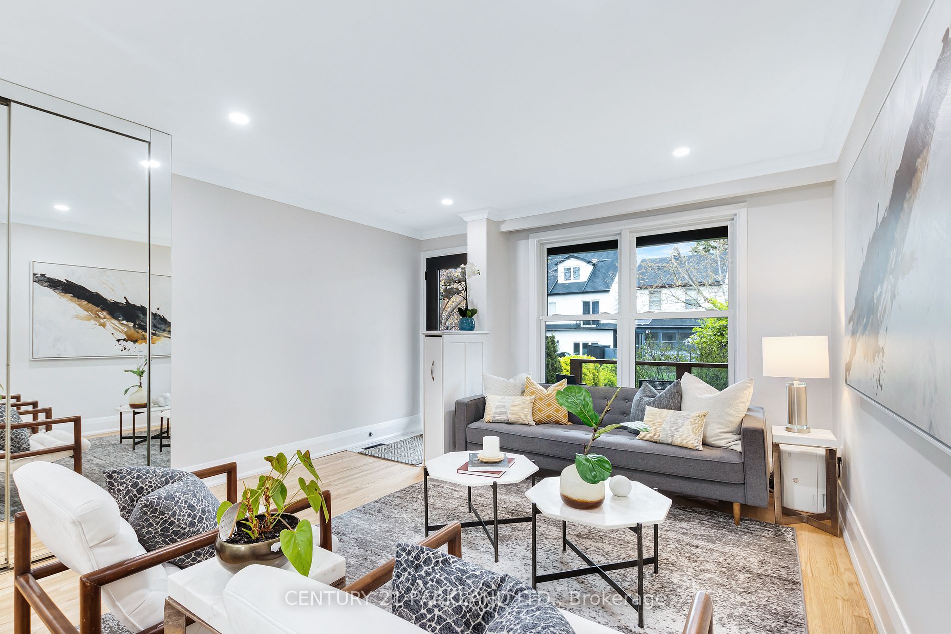 52 Kippendavie Ave