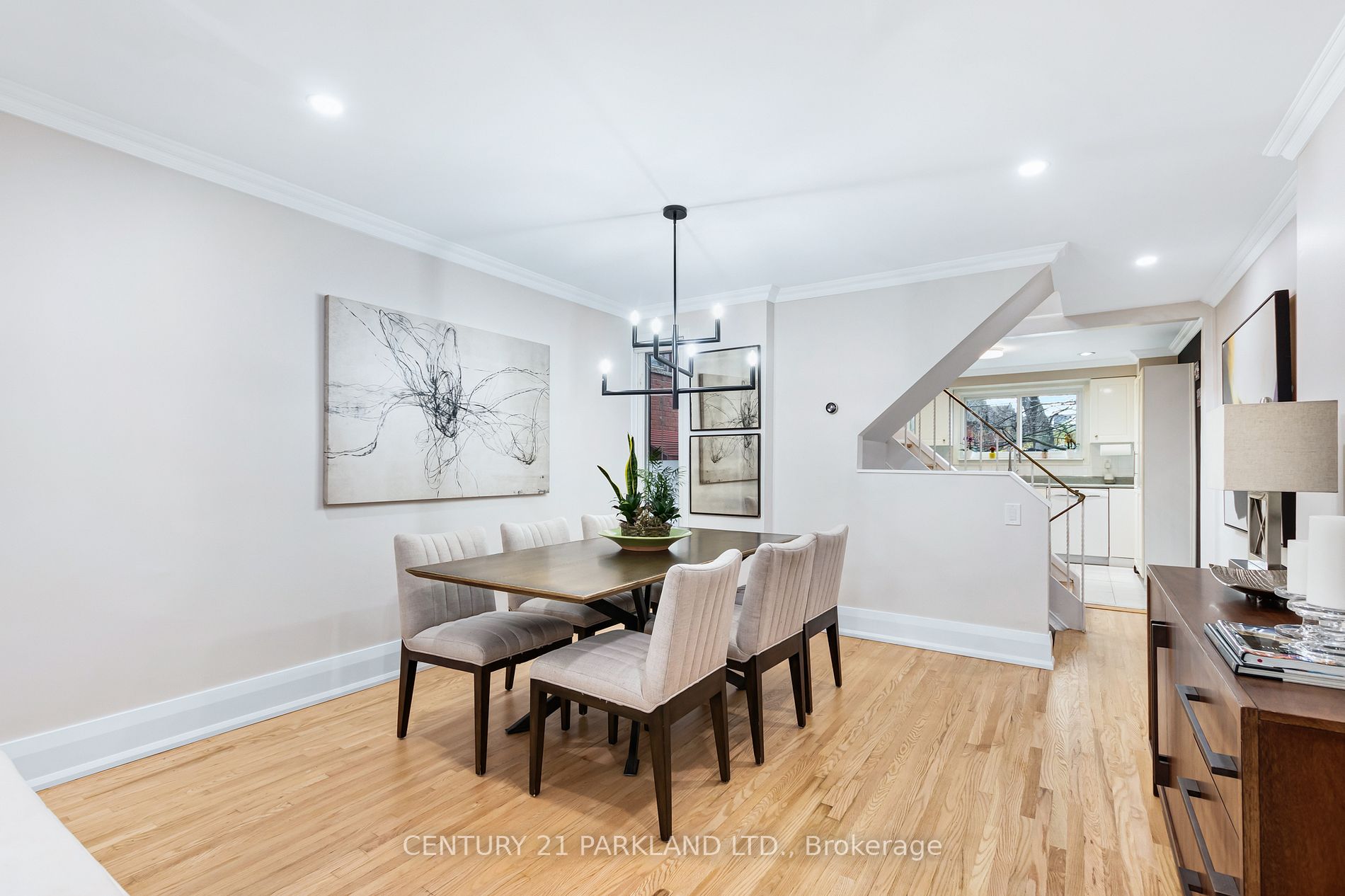 52 Kippendavie Ave