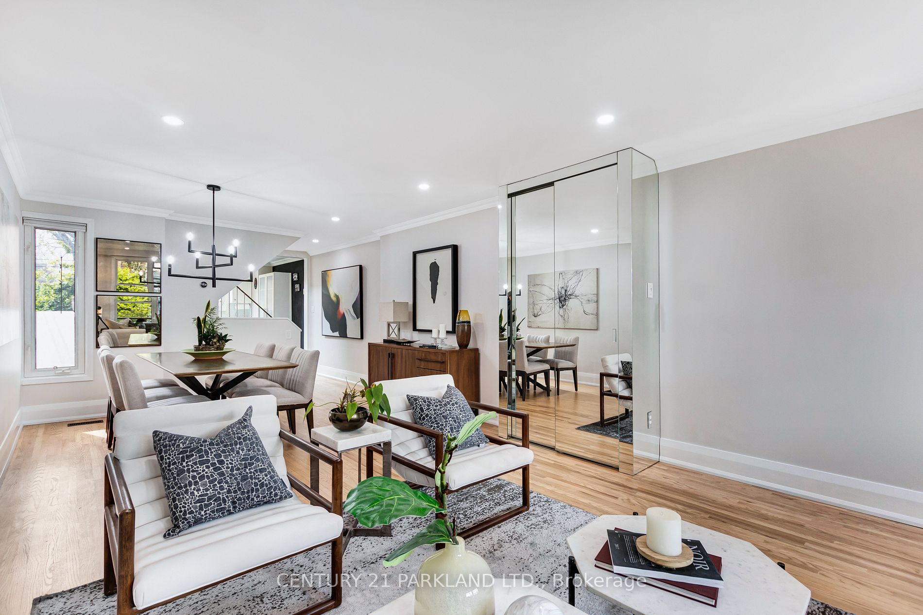 52 Kippendavie Ave