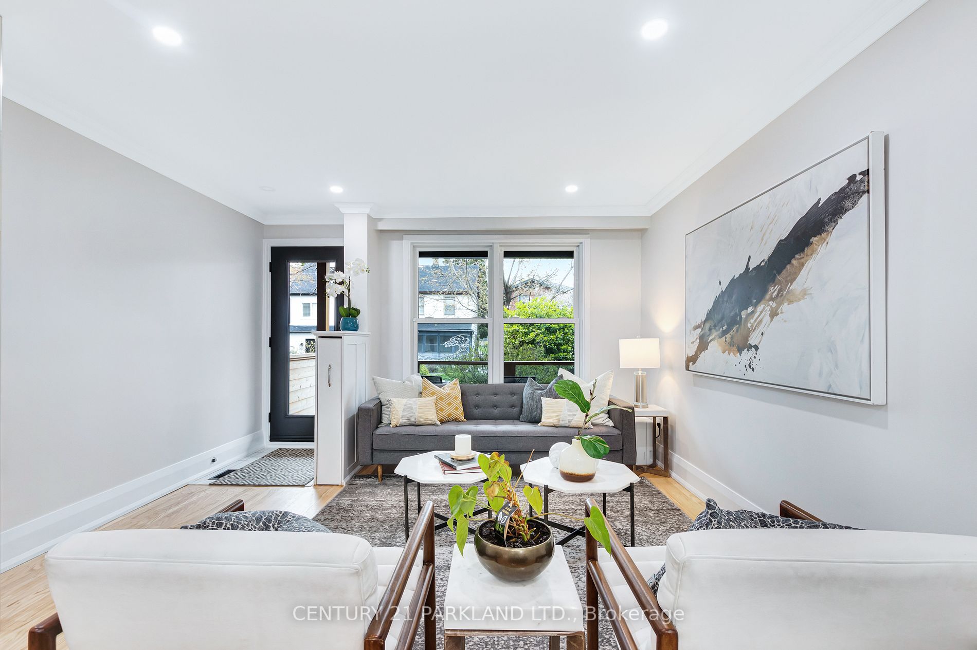 52 Kippendavie Ave