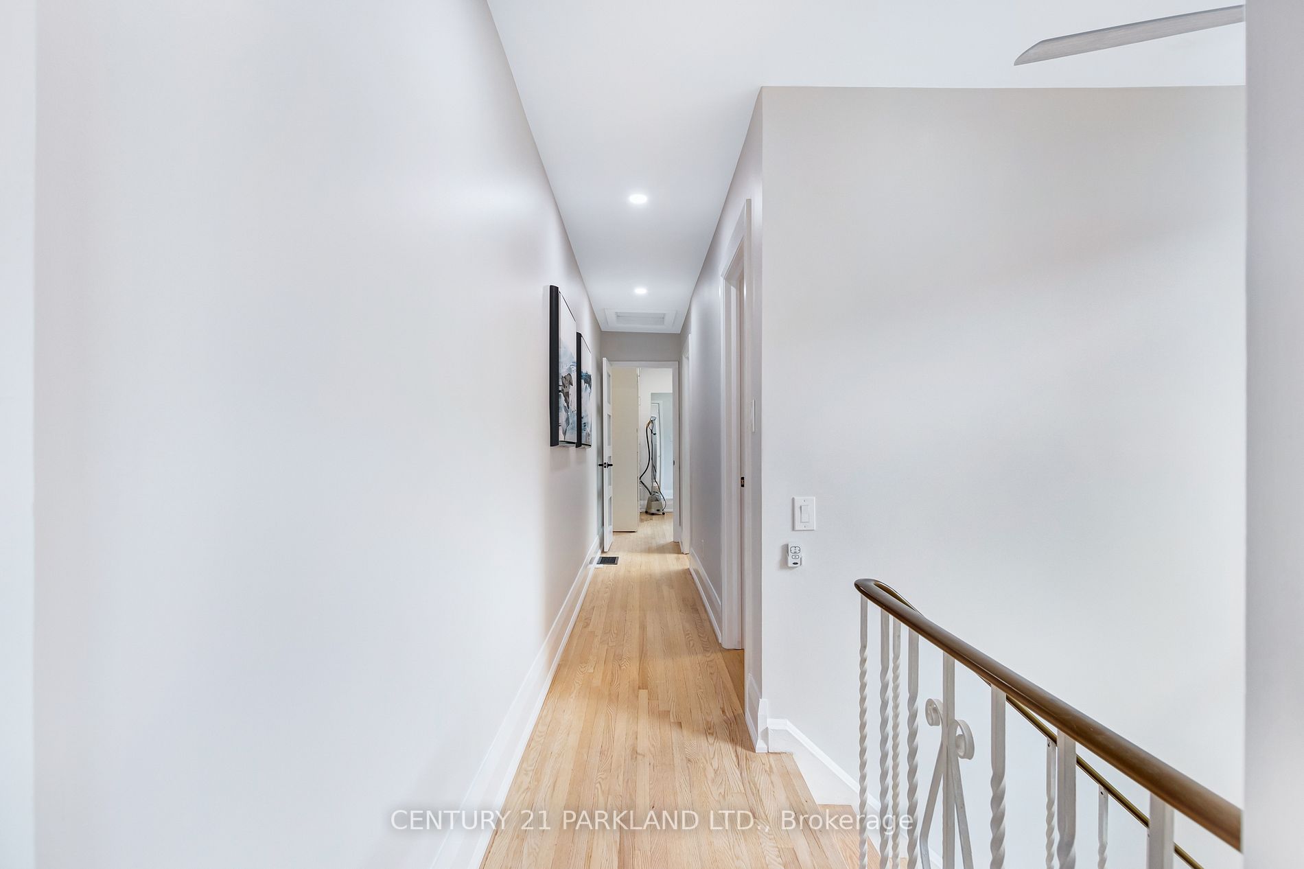 52 Kippendavie Ave