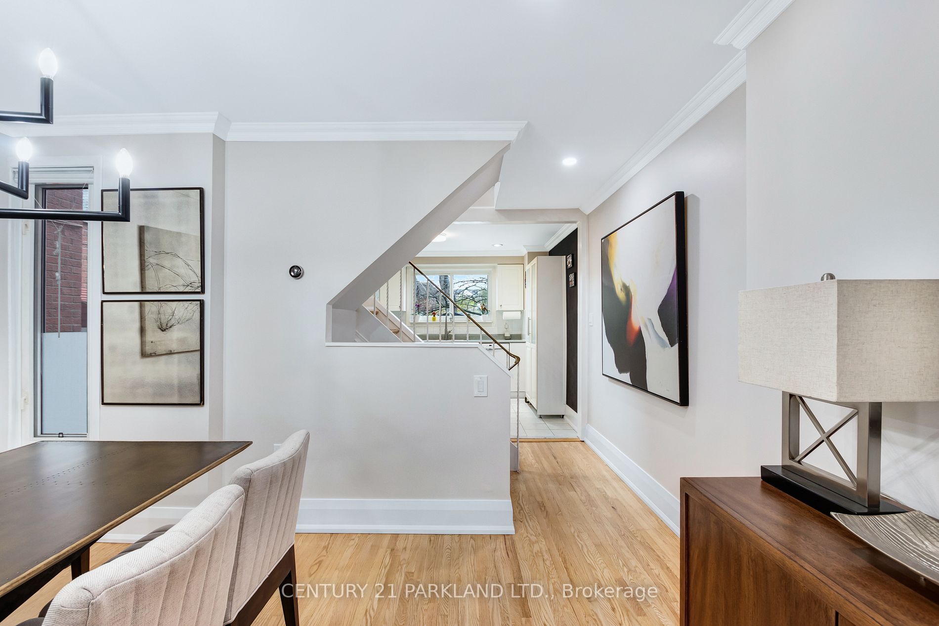 52 Kippendavie Ave