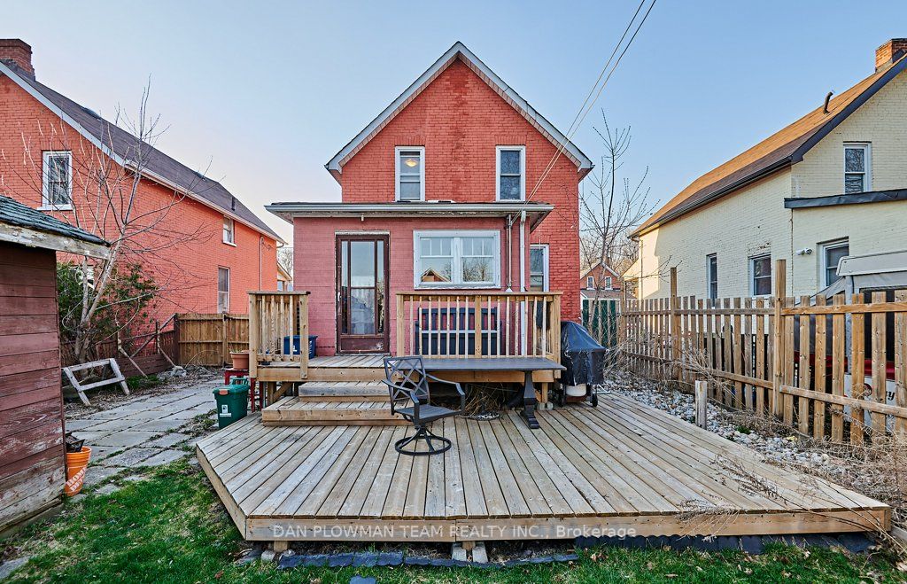 121 Stacey Avenue