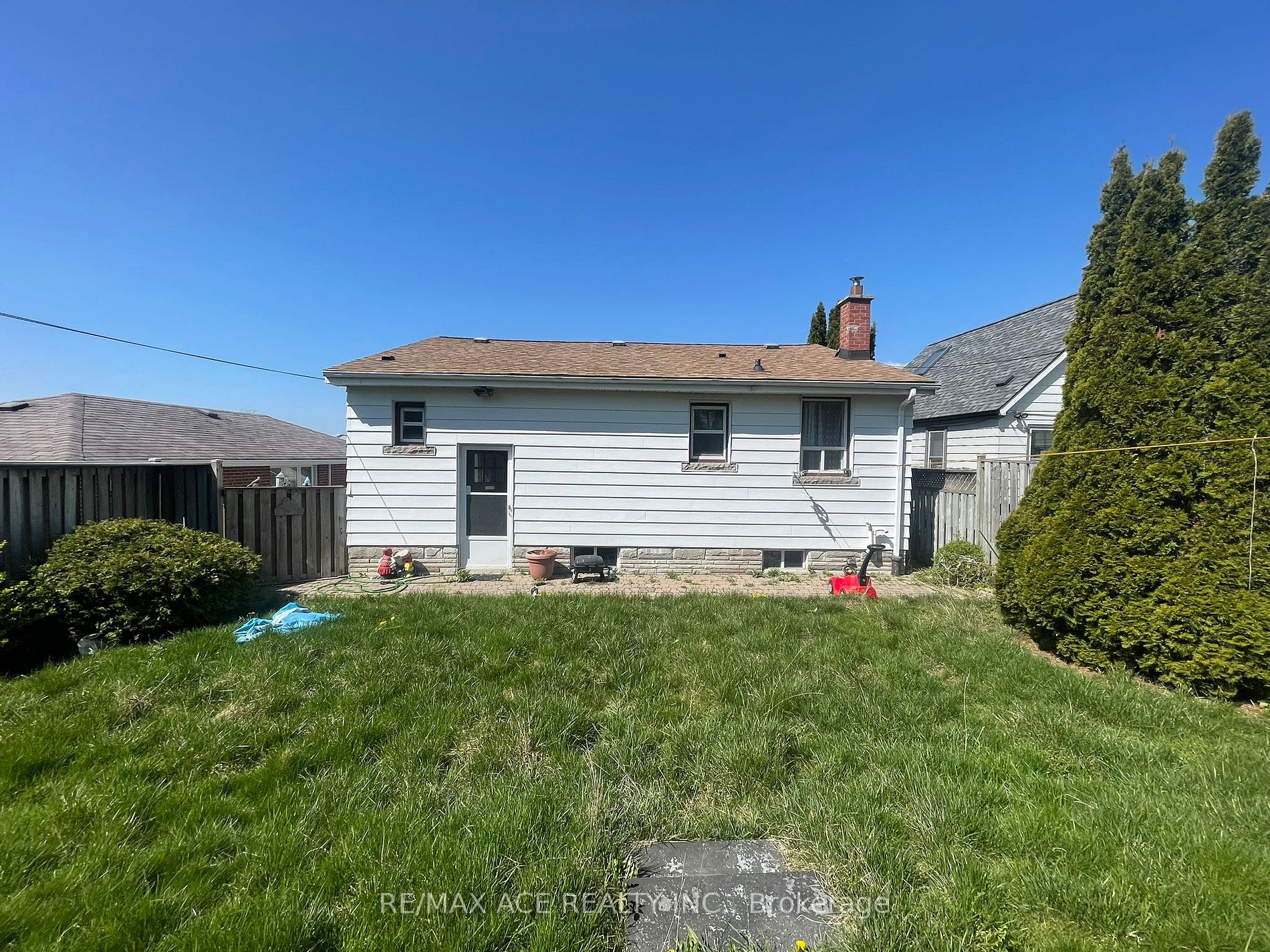 91 Pitt Avenue