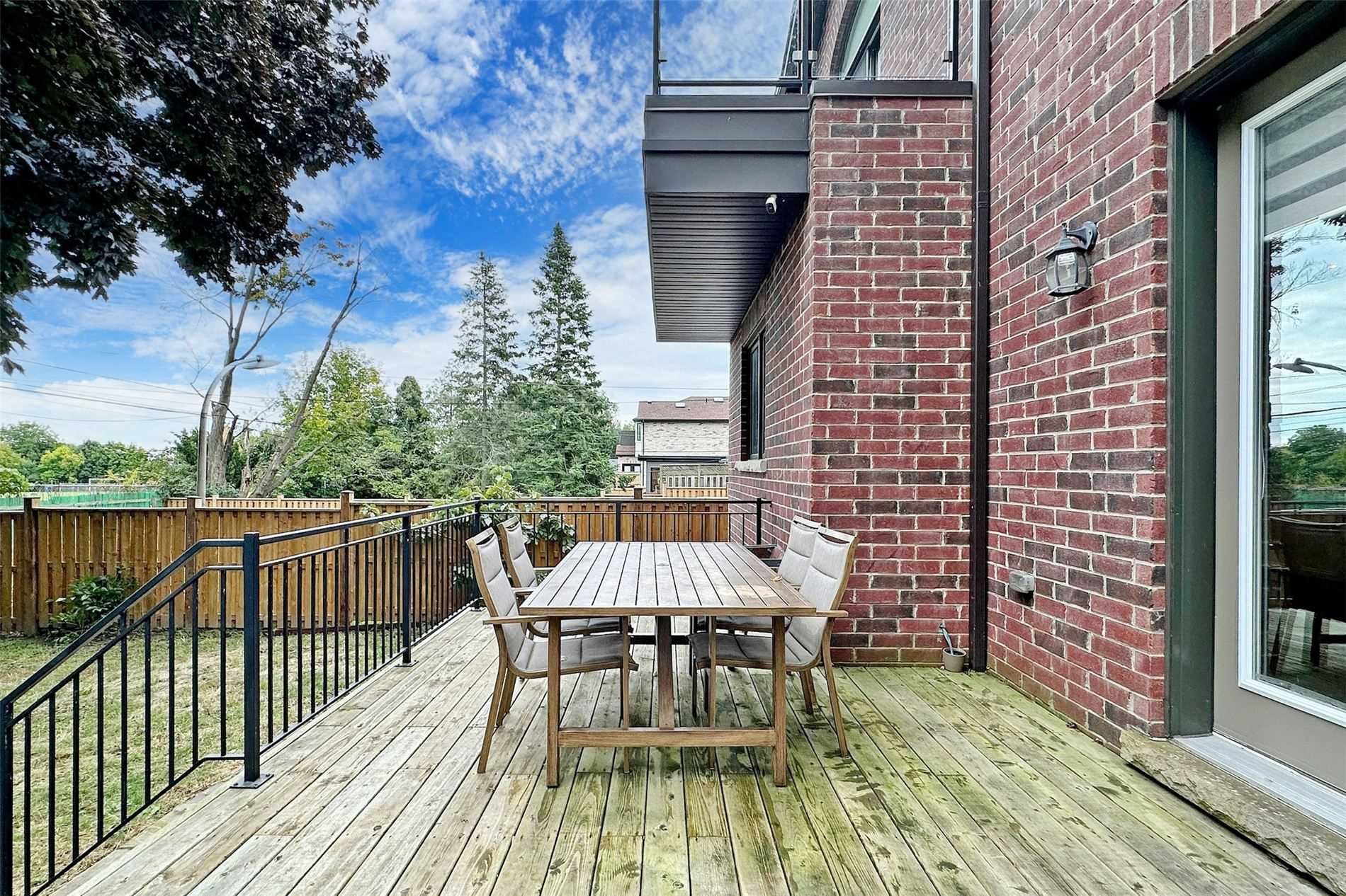 21 Neilson Ave