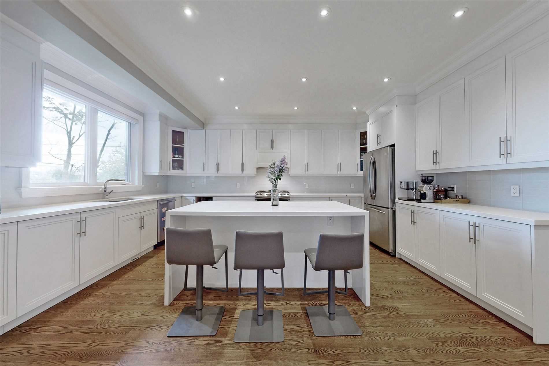 21 Neilson Ave