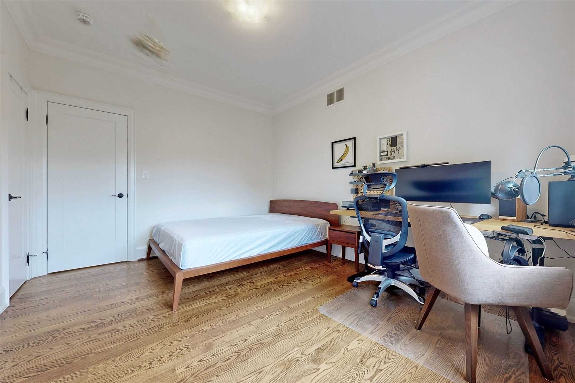 21 Neilson Ave