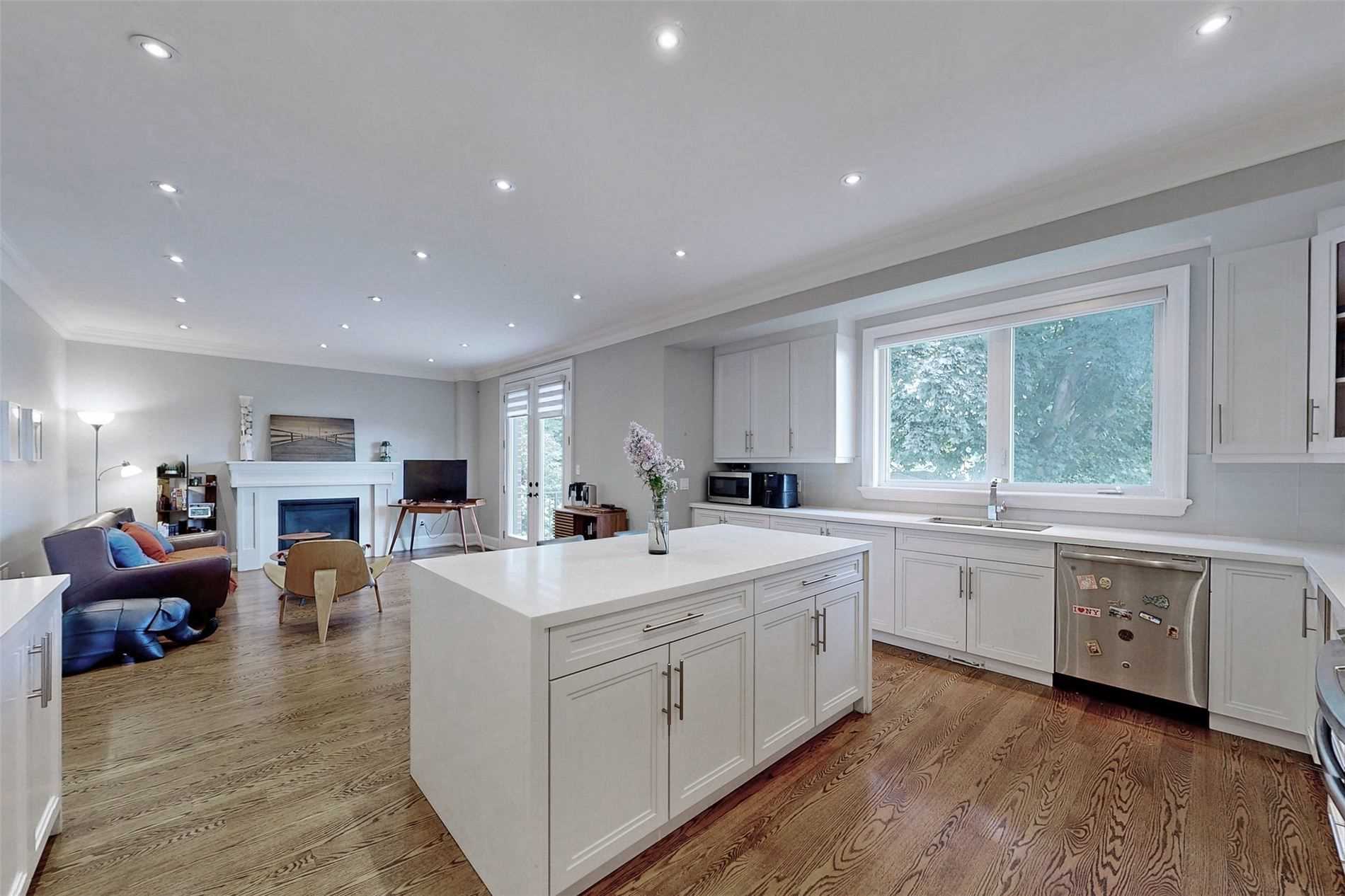21 Neilson Ave
