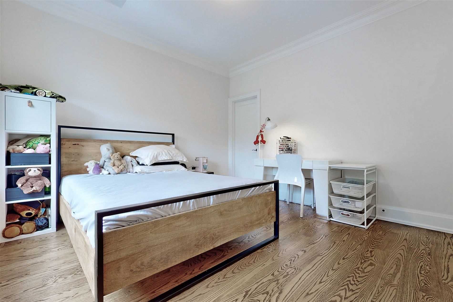 21 Neilson Ave