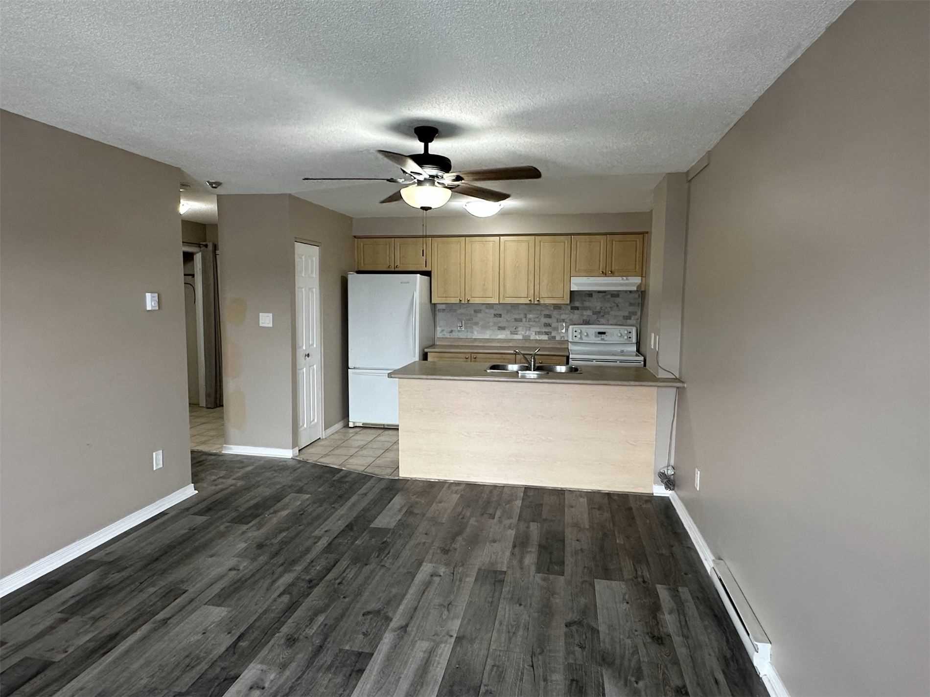 Listing E5946677 - Large Photo # 10