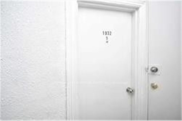 1932 Queen St E, Toronto