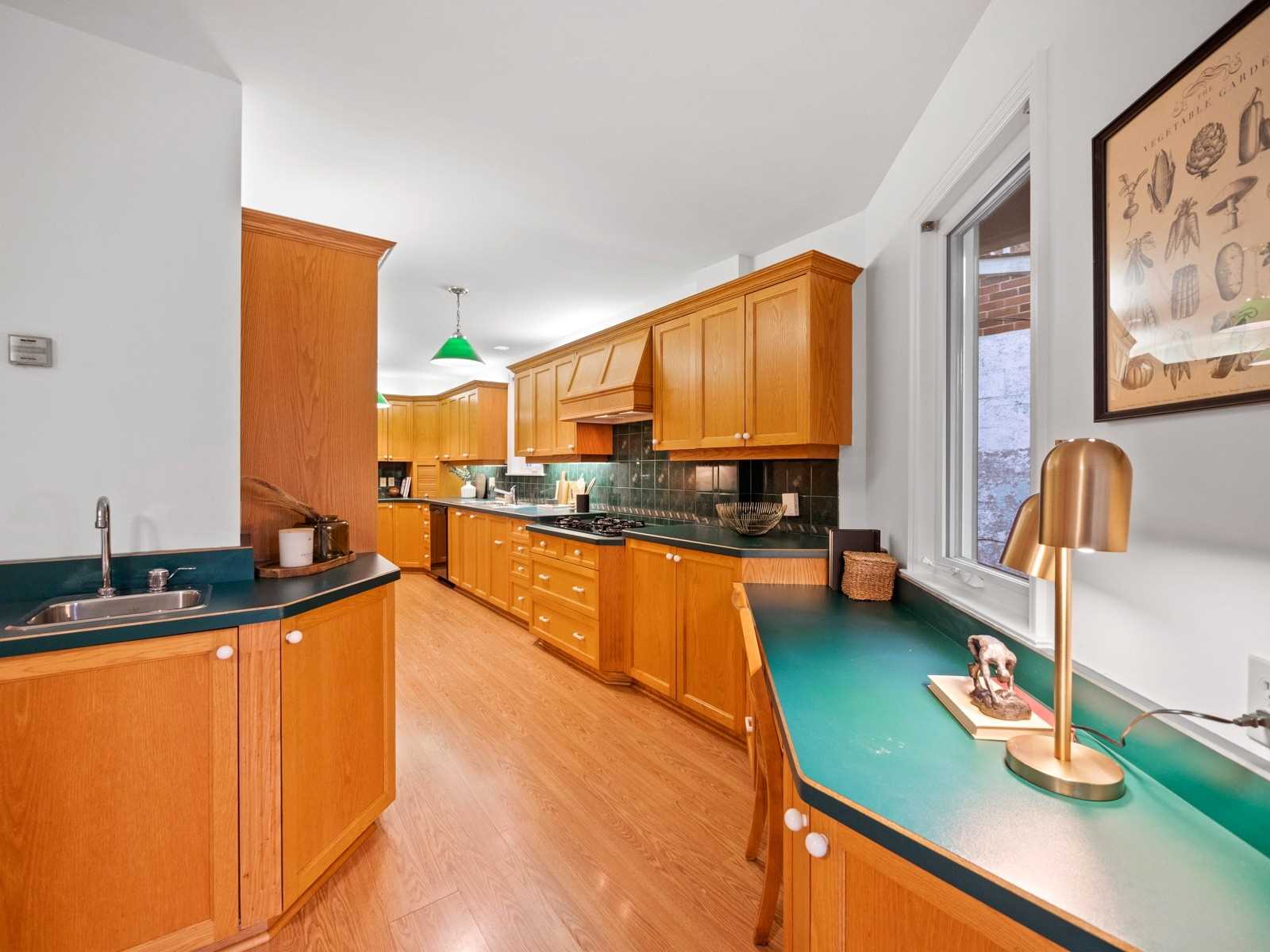 Listing E5947885 - Large Photo # 21