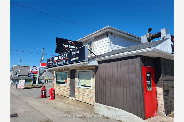 1716 Central St, Pickering
