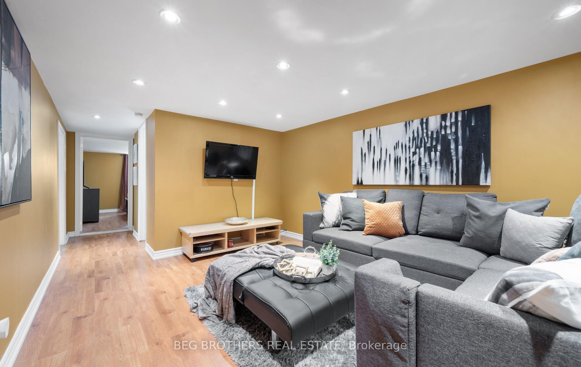 861 Liverpool Rd
