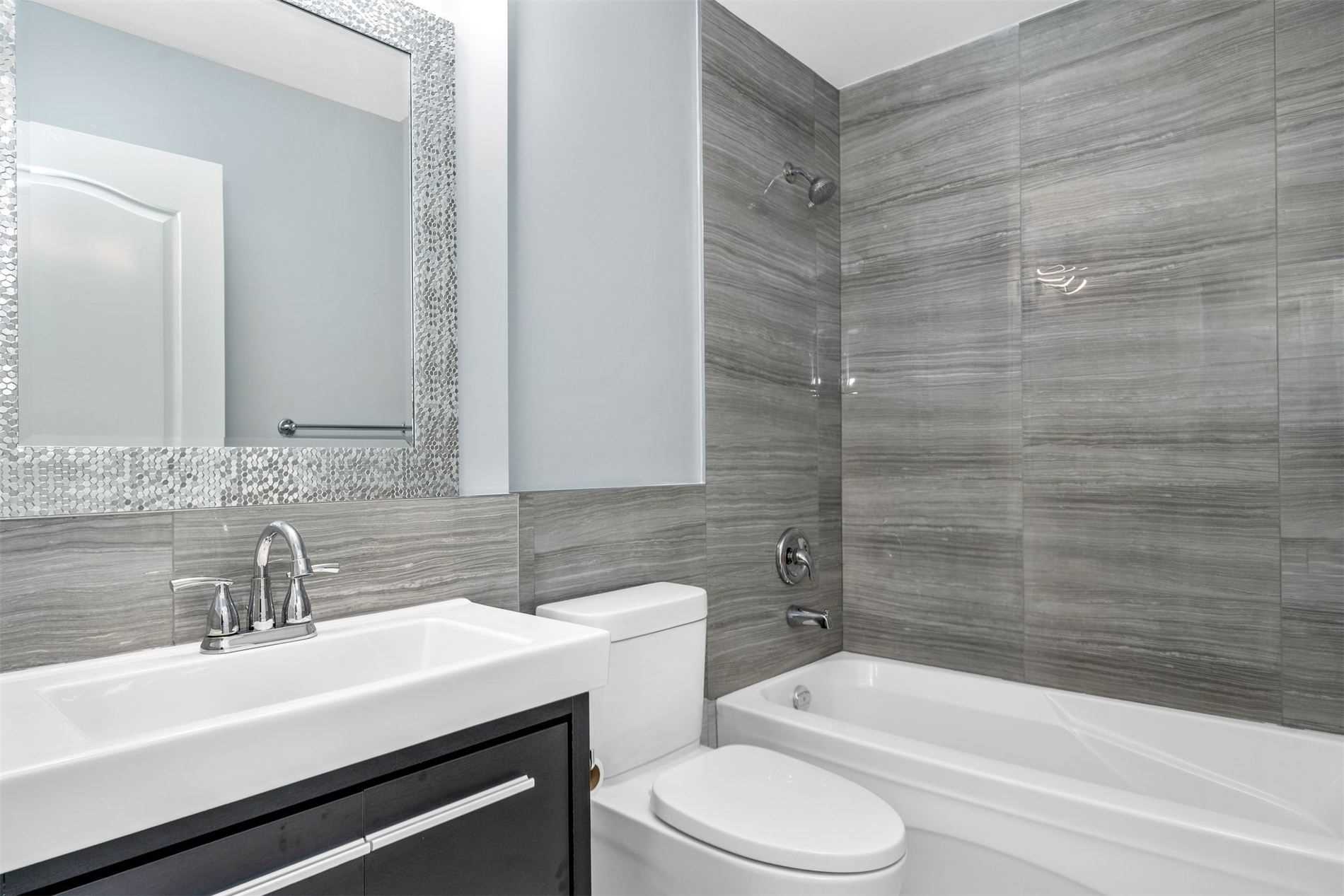 Listing E5950001 - Large Photo # 11