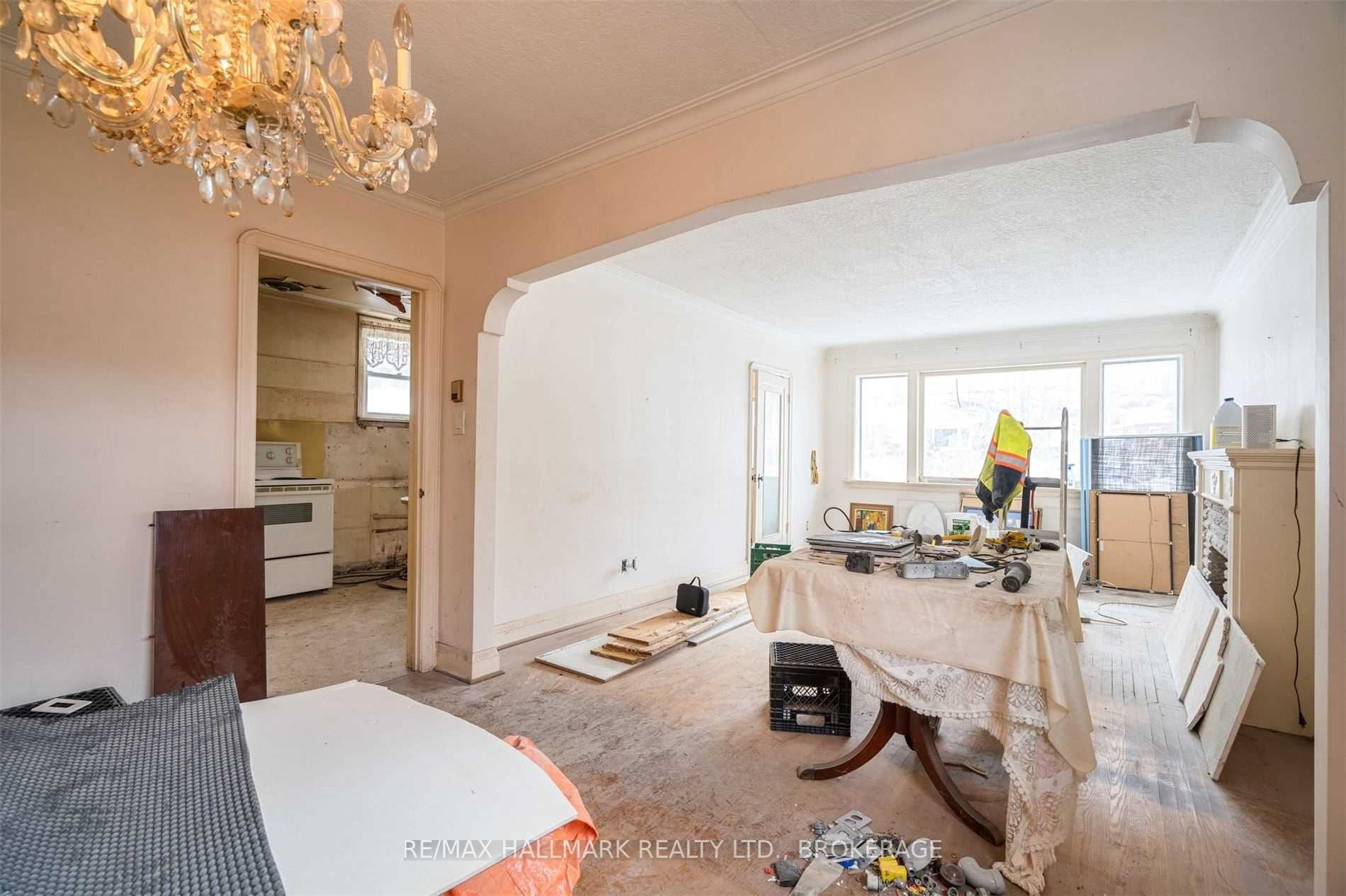 9 Romana Drive