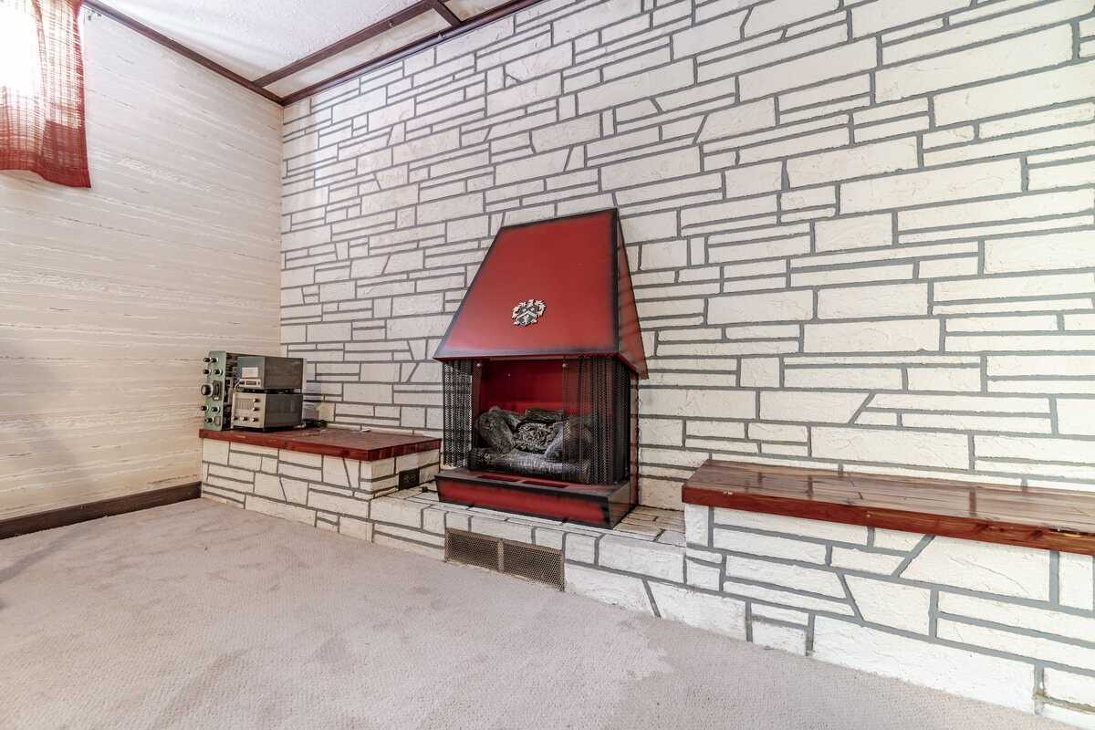 102 Central Park Boulevard S