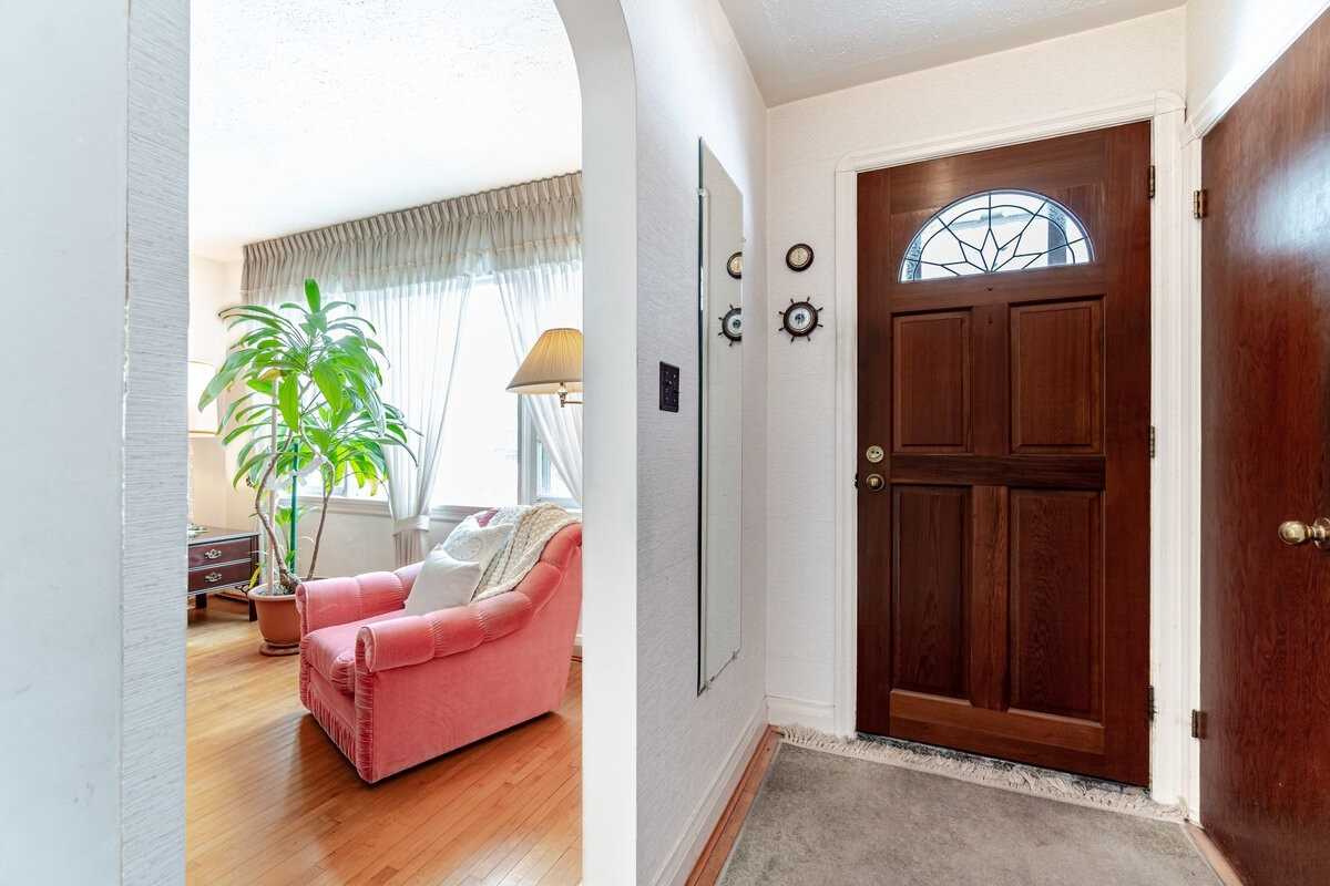 102 Central Park Boulevard S