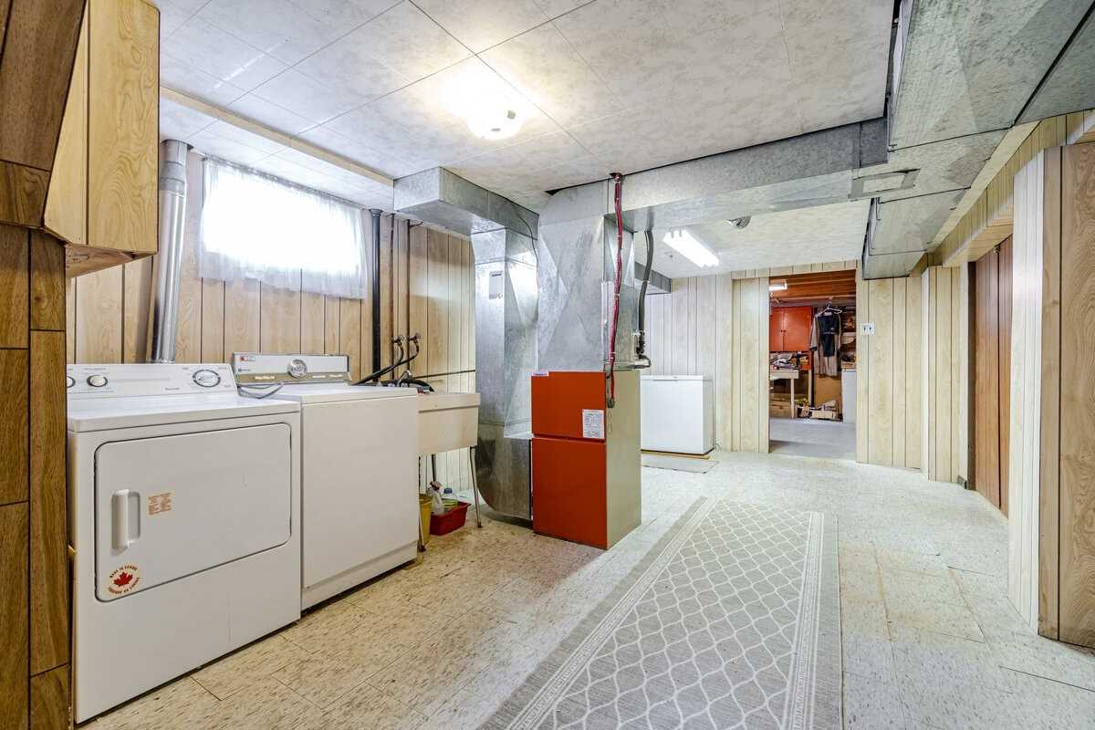 102 Central Park Boulevard S