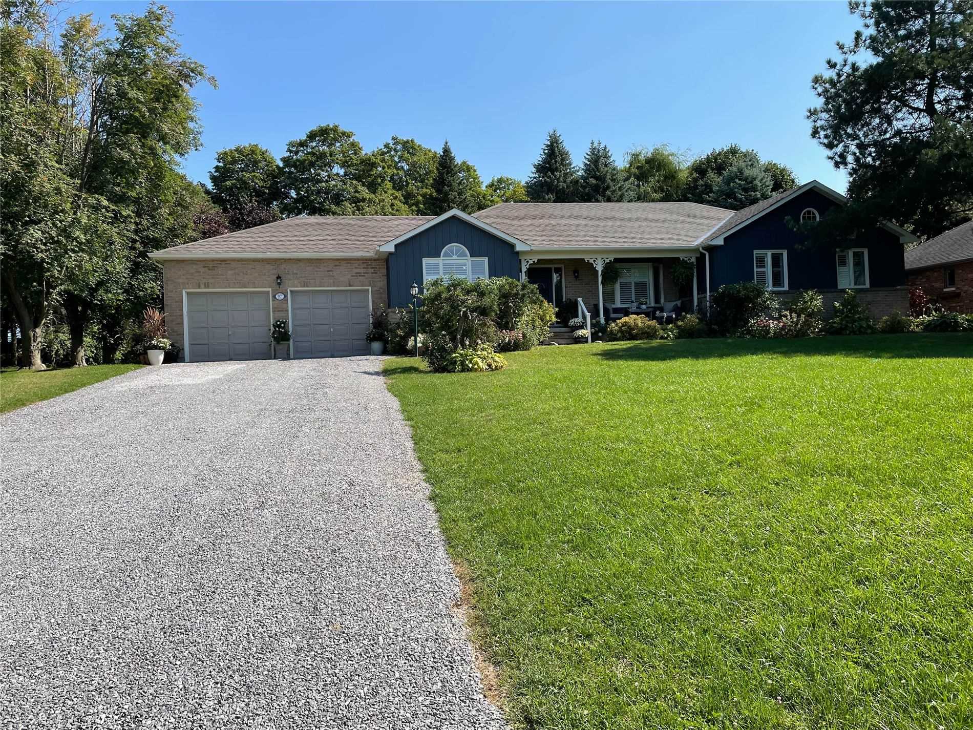 97 Ambleside Dr