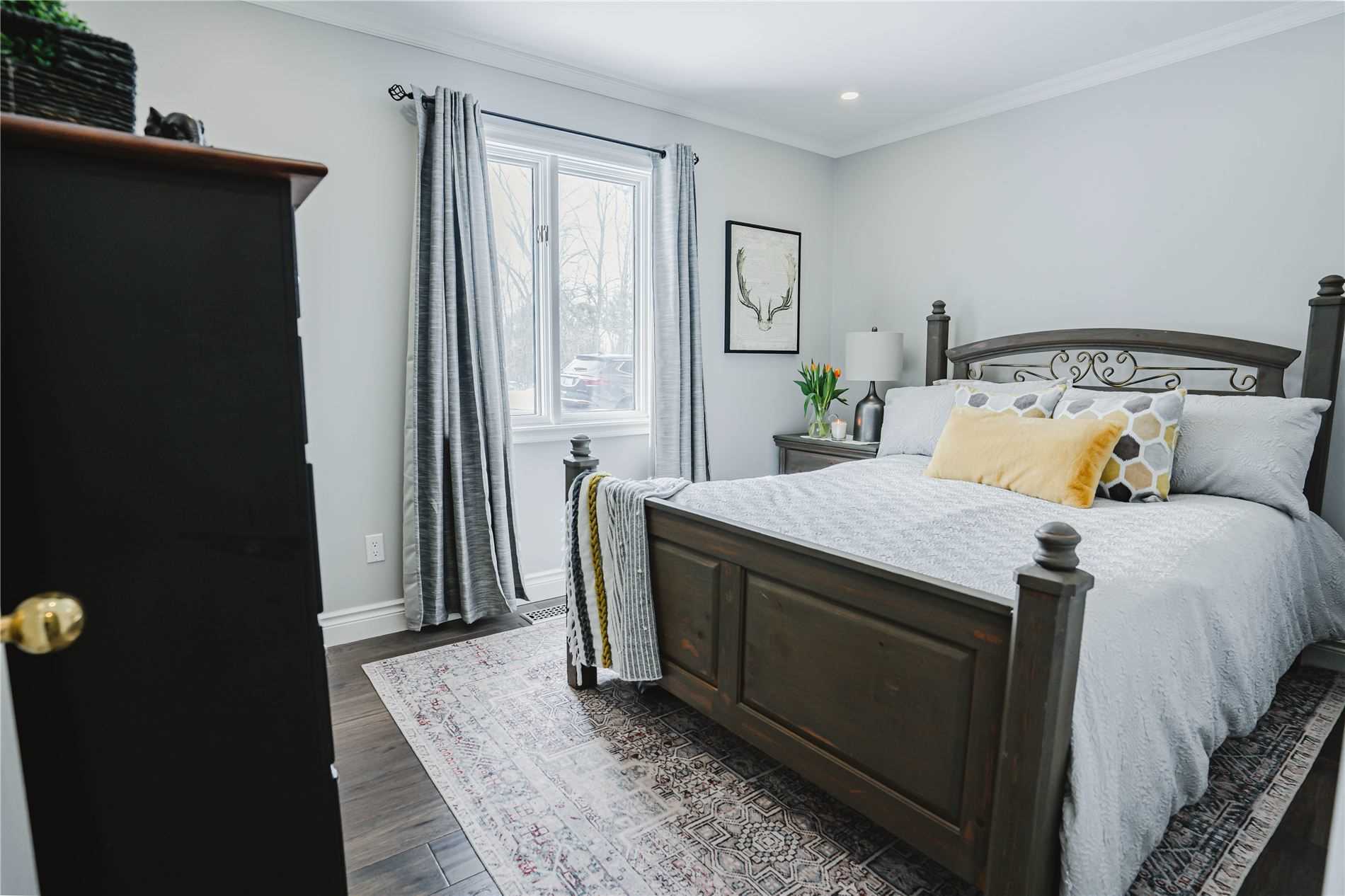97 Ambleside Dr