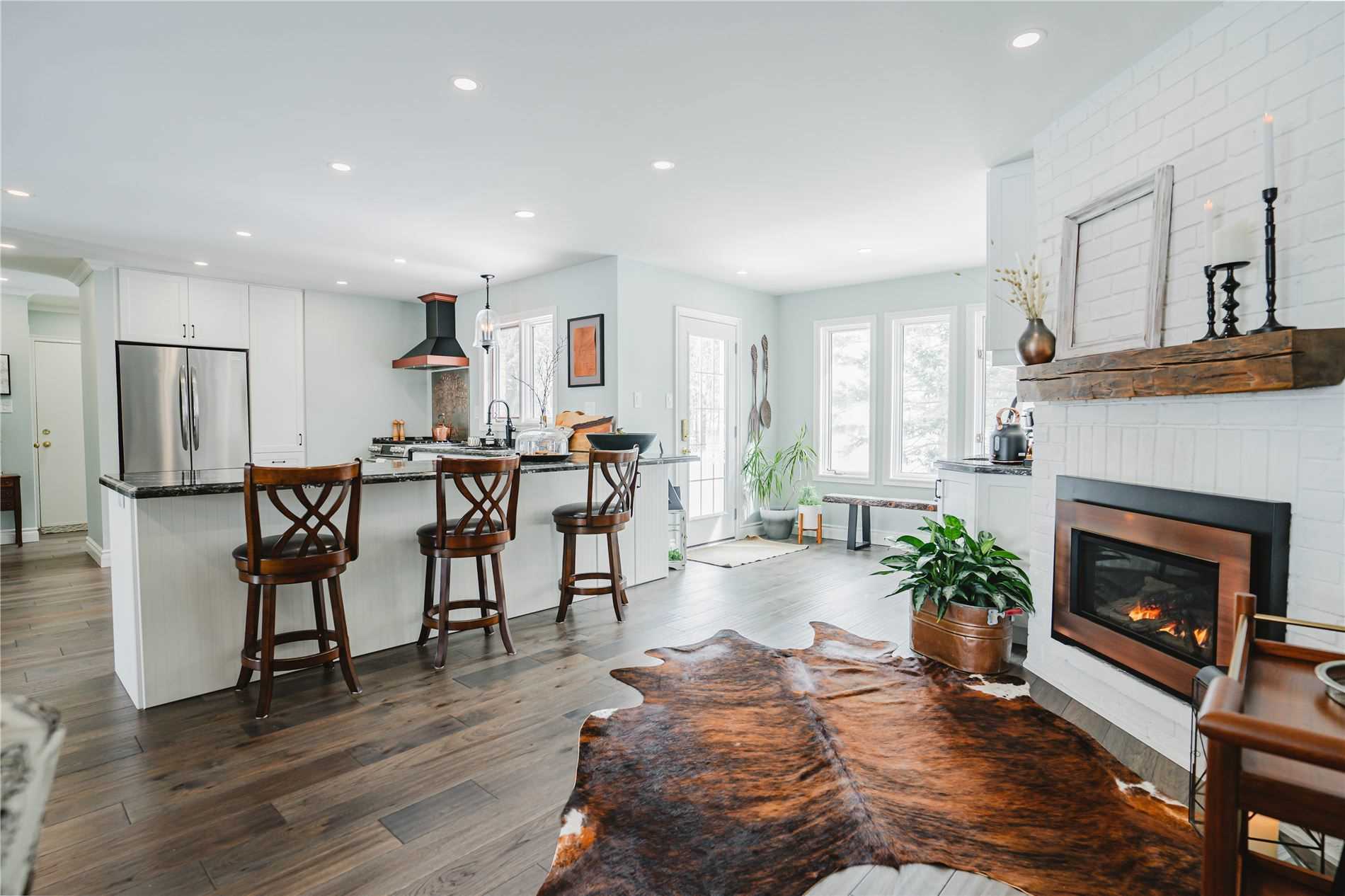 97 Ambleside Dr