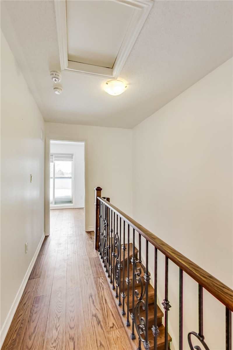 5 Eaton Park Lane, #7