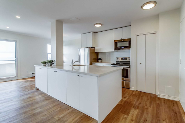 2440 Queen St E, Toronto