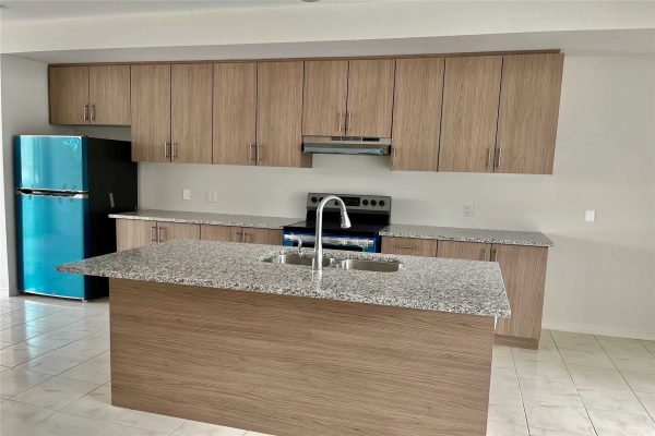 1420 Coral Springs Path, Oshawa