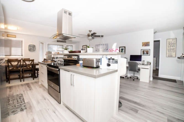 180 Centre St S, Oshawa