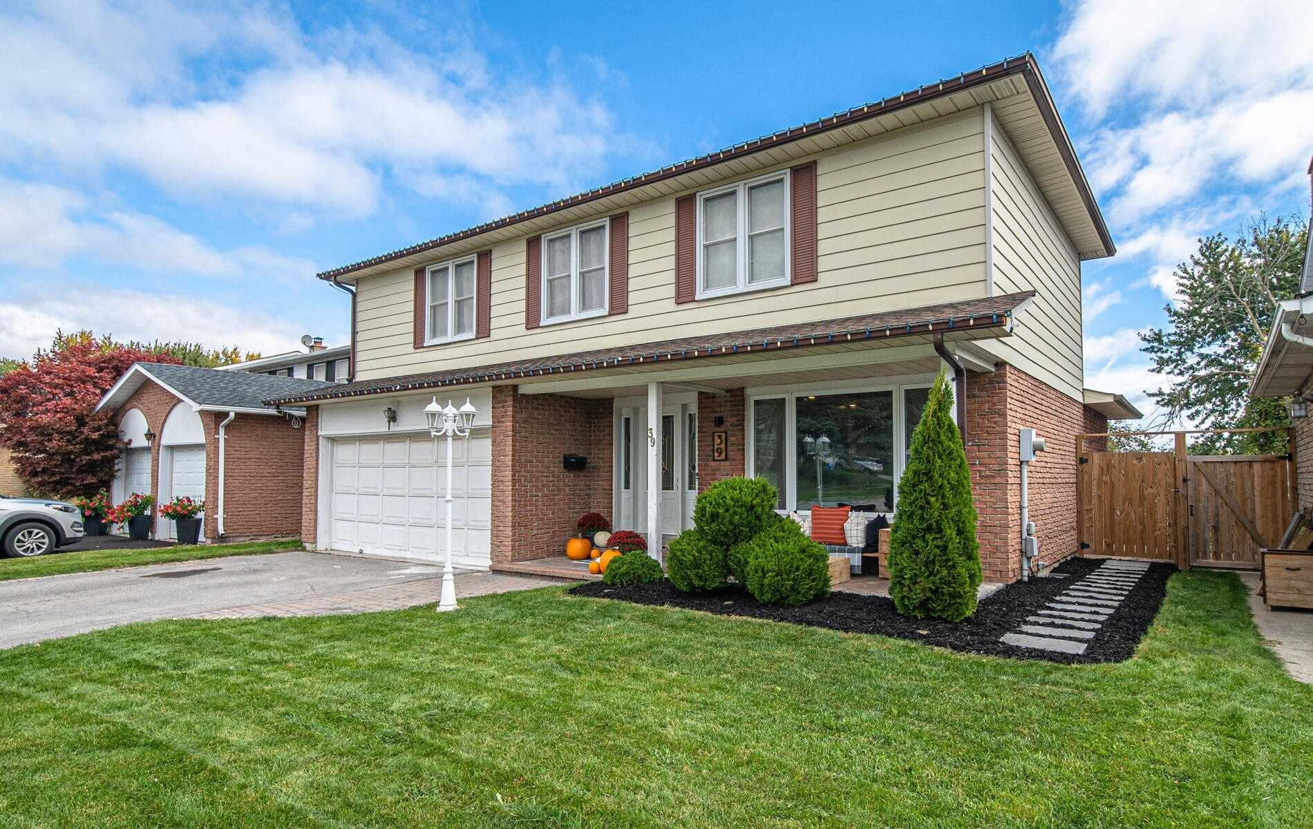 39 Rhonda Boulevard