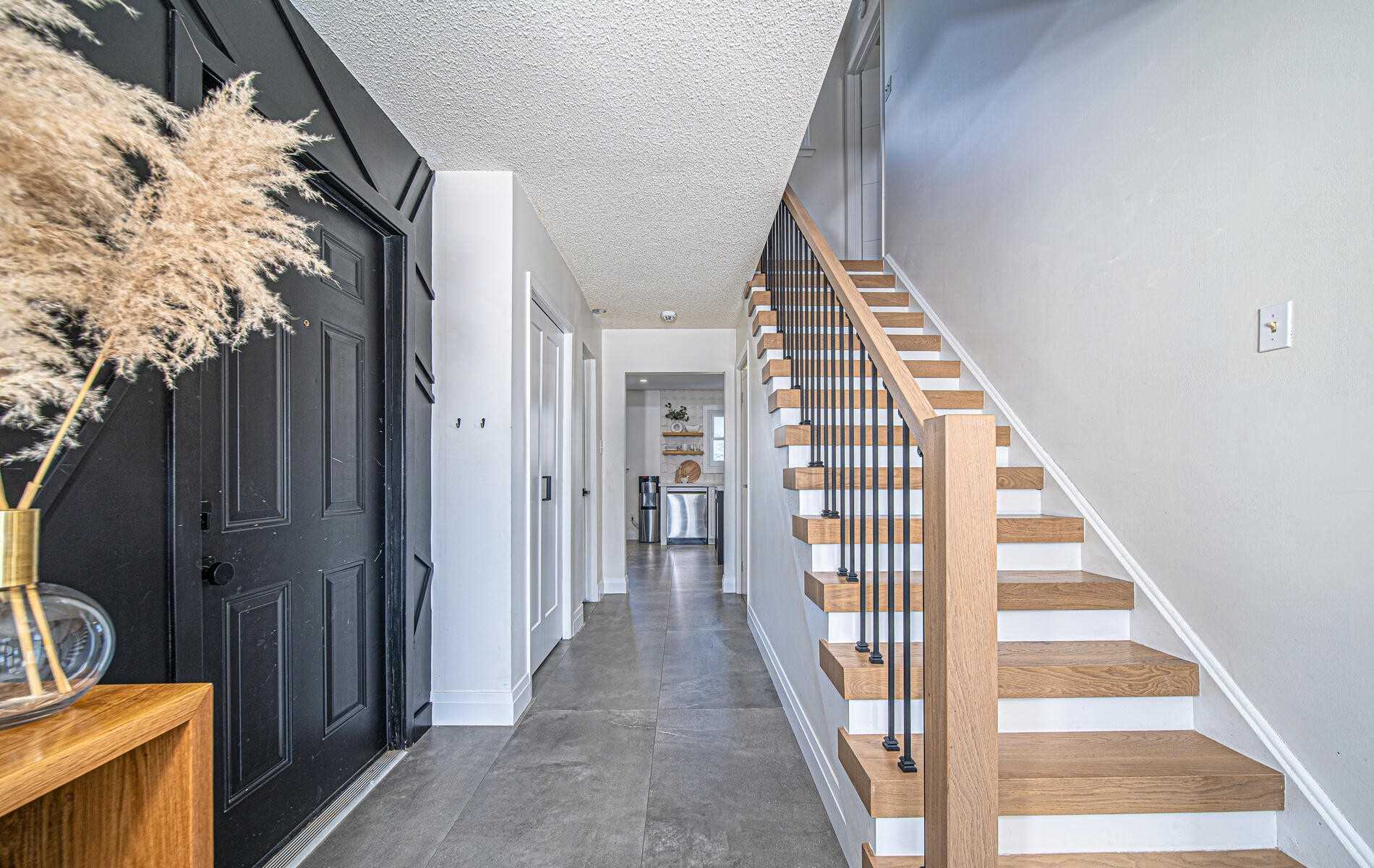 39 Rhonda Boulevard