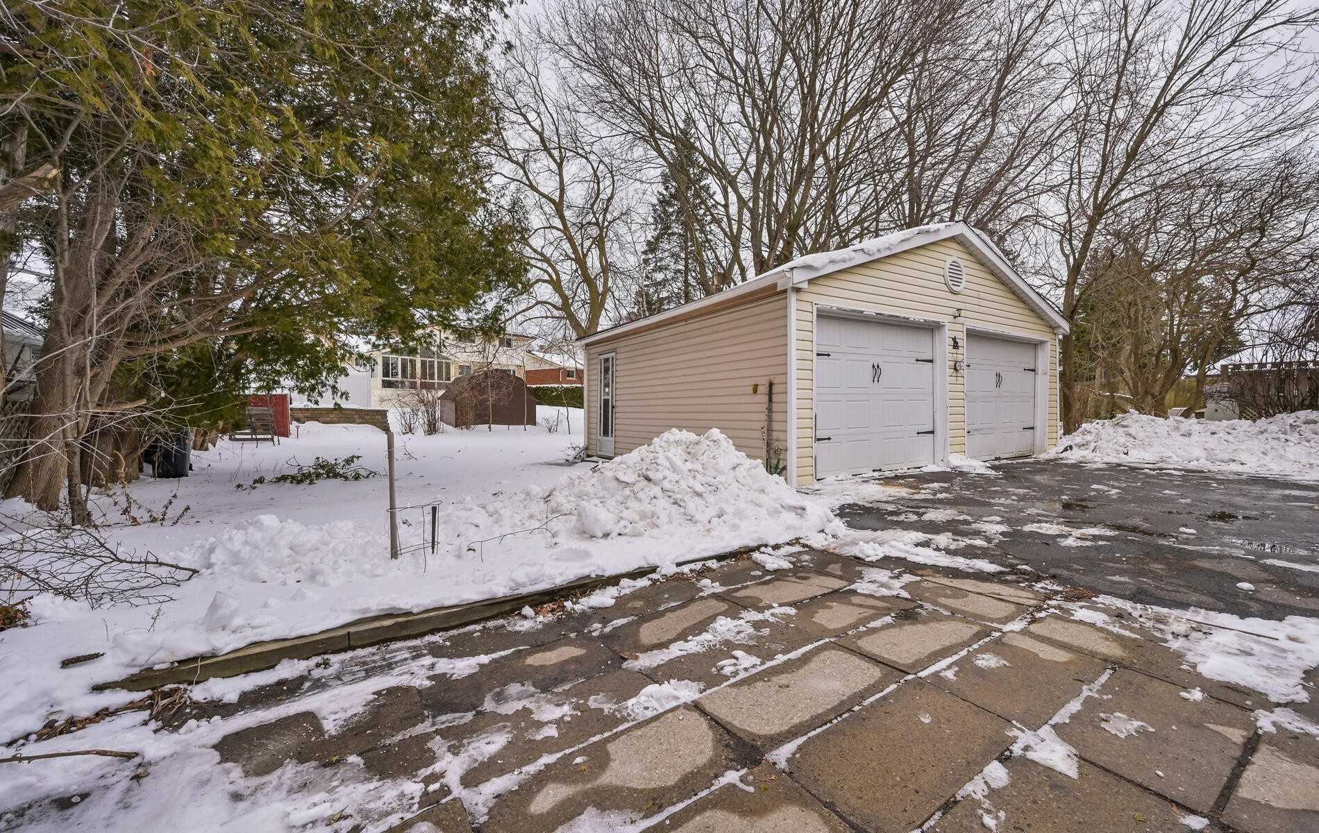 167 Harmony Road N