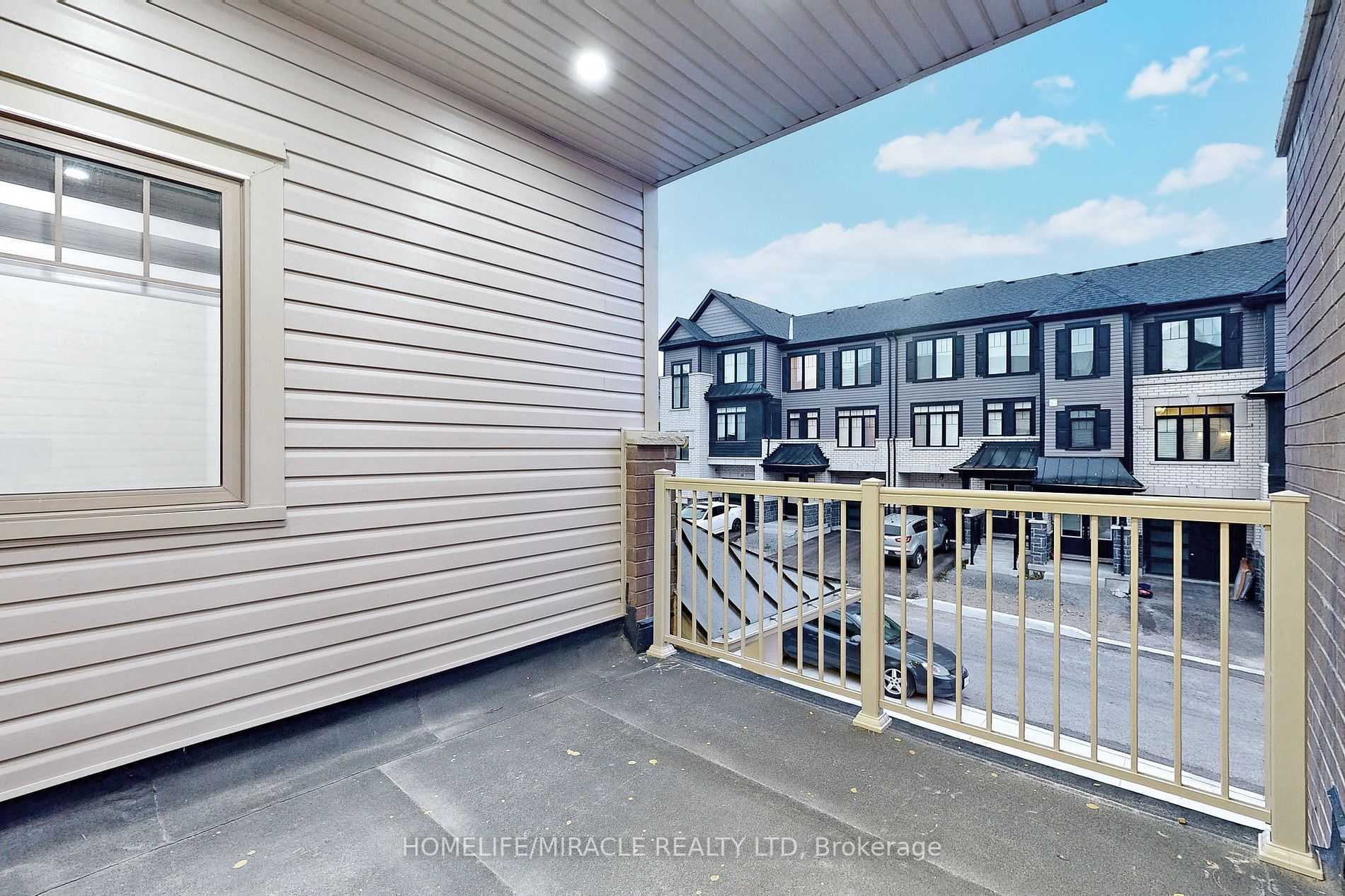 6 Ambereen Place