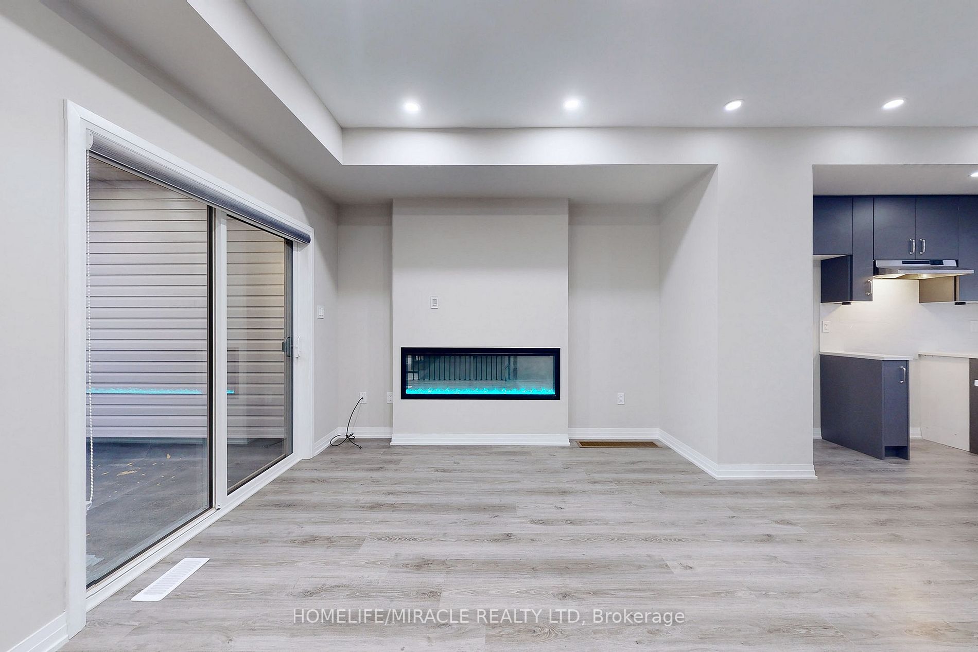 6 Ambereen Place