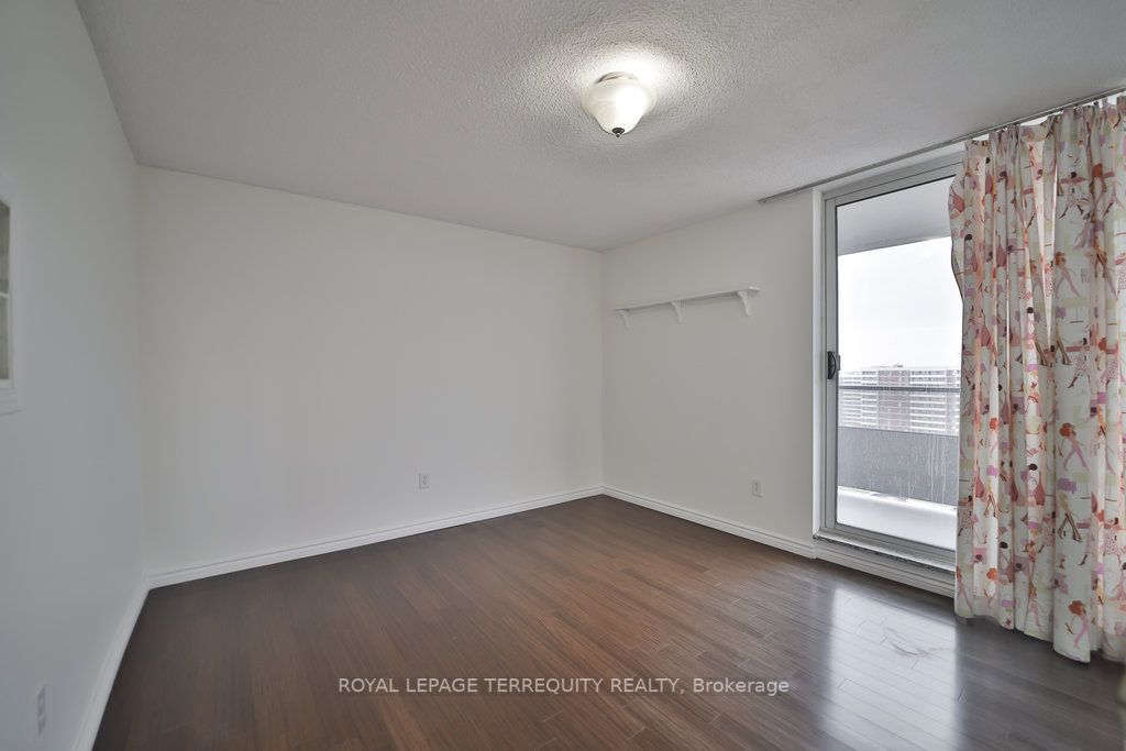 3151 Bridletowne Circ, #1607