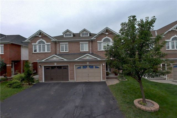 42 Stevensgate Dr, Ajax