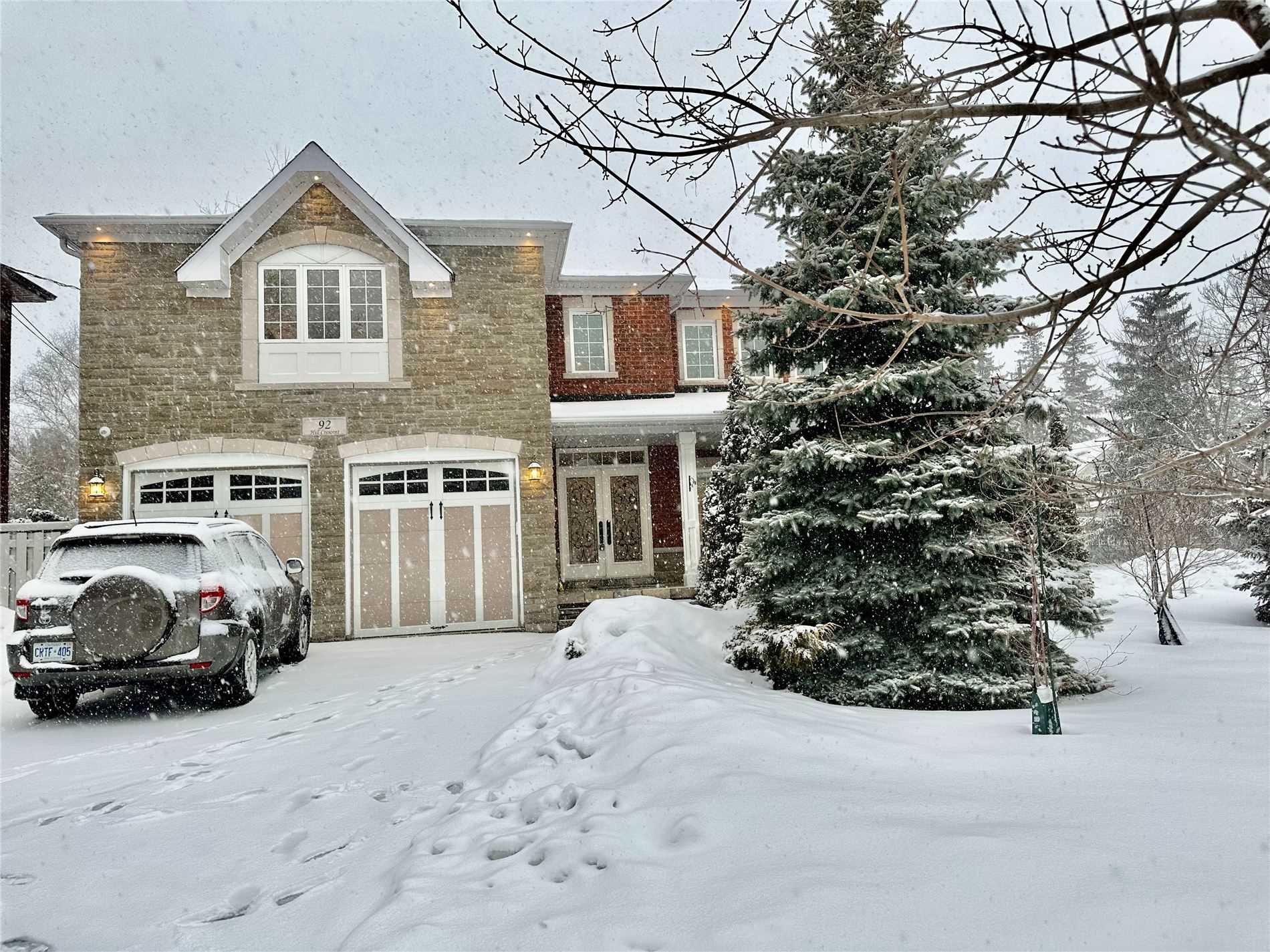 92 Hill Crescent