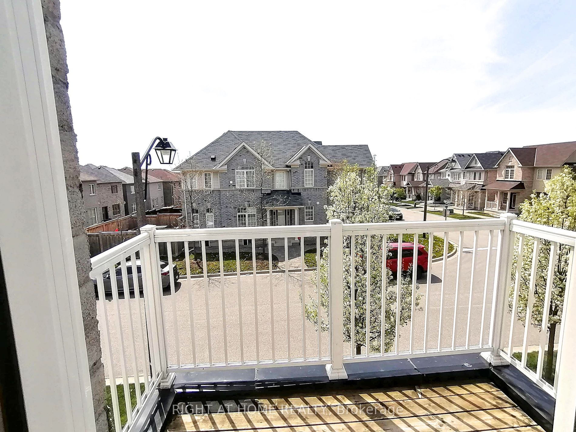 51 Devineridge Avenue