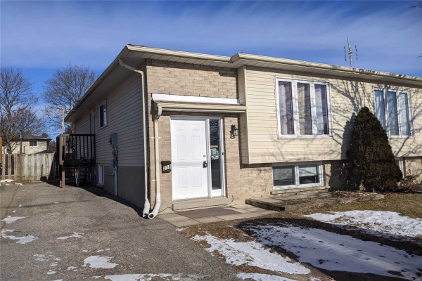 218 Taunton Rd W, Oshawa