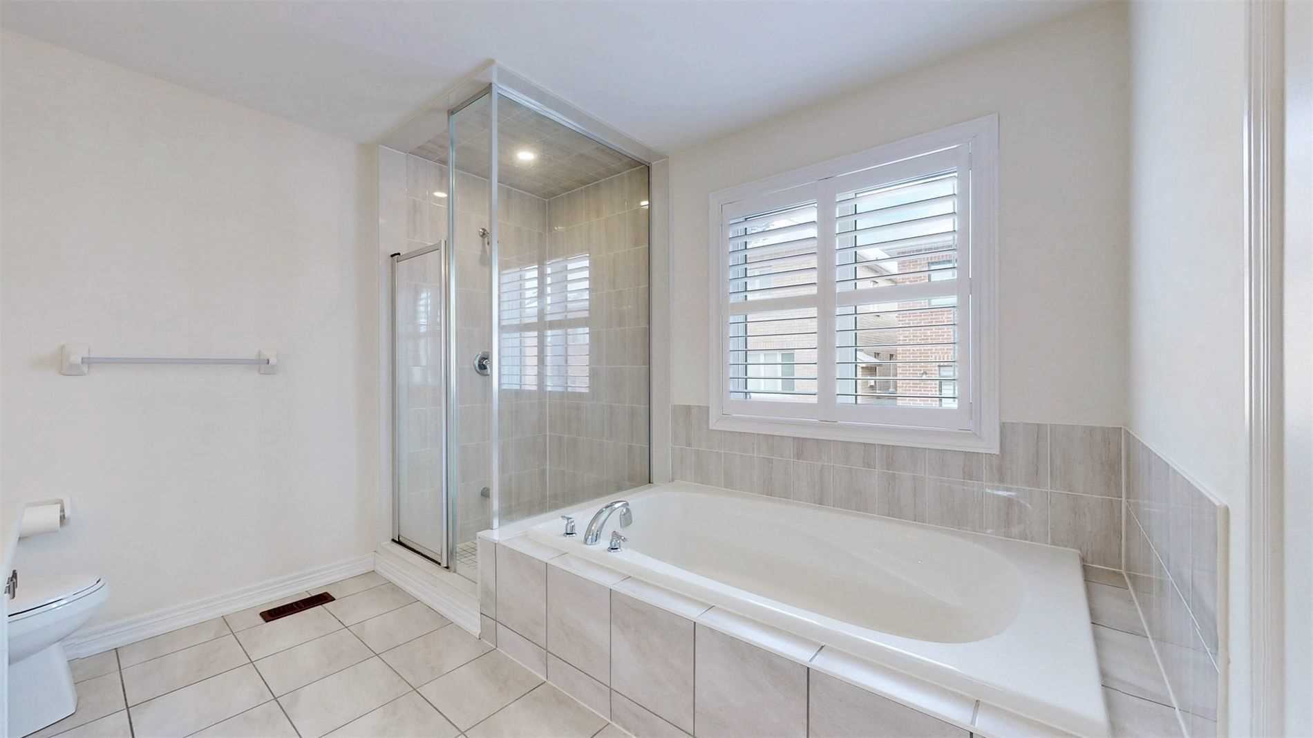 Listing E5961215 - Large Photo # 31