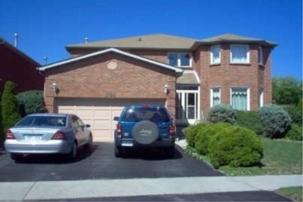 564 Military Tr, Toronto