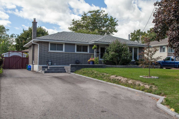 554 Central Park Blvd N, Oshawa