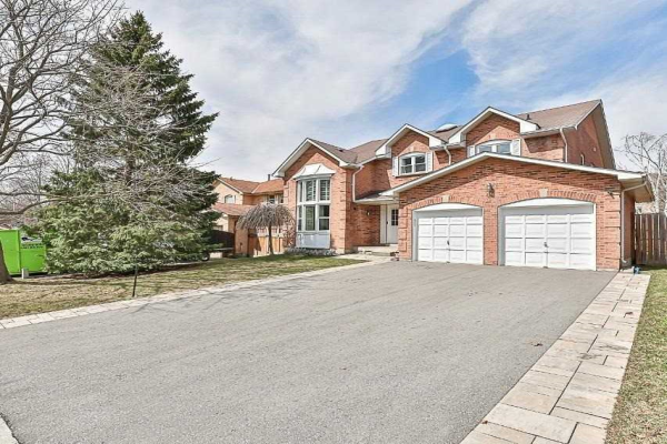 49 Fitzgerald Dr, Ajax
