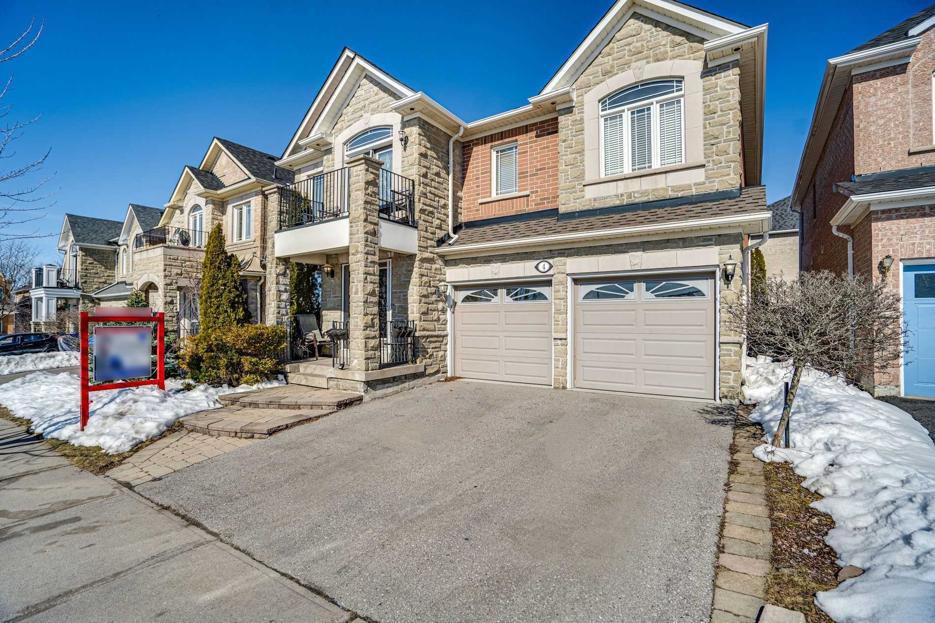 4 Carberry Crescent